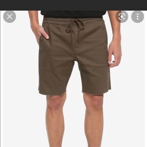Hot Topic Green Jogger Shorts size Small